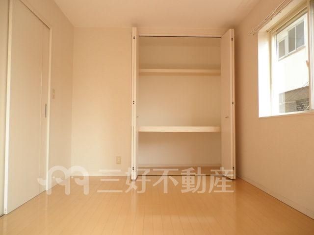 2LDK Apartment for Rent in Kasuga City, Fukuoka - Thumbnail 4