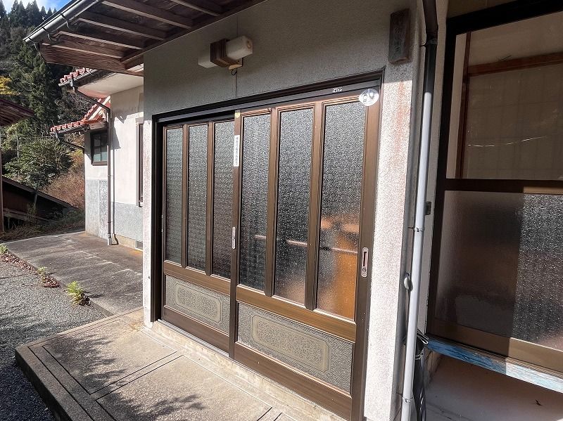 7LDK House for Sale in Hikimi, Masuda - 1,000,000 JPY - Thumbnail 4