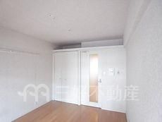 1K Apartment for Rent in Hakata Ward, Fukuoka City - Thumbnail 3