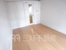 1K Apartment for Rent in Hakata Ward, Fukuoka City - Thumbnail 2