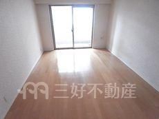 1K Apartment for Rent in Hakata Ward, Fukuoka City - Thumbnail 4