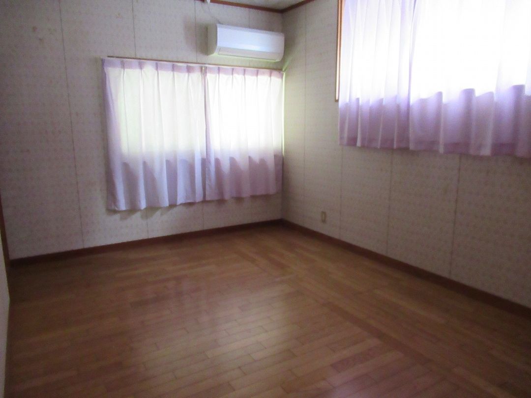 6LDK Detached House for Sale in Masuda, Shimane - Thumbnail 4