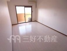1K Apartment for Rent in Hakata-ku, Fukuoka - Thumbnail 2