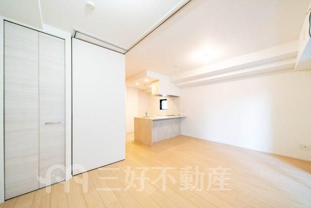 2LDK Apartment for Rent in Chuo Ward, Fukuoka City - Thumbnail 3