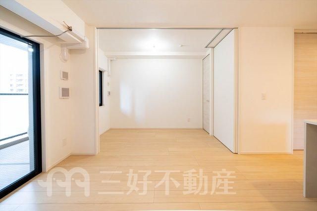 2LDK Apartment for Rent in Chuo Ward, Fukuoka City - Thumbnail 4