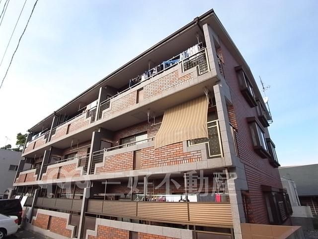 2LDK Apartment for Rent in Kasuga City, Fukuoka - Thumbnail 3