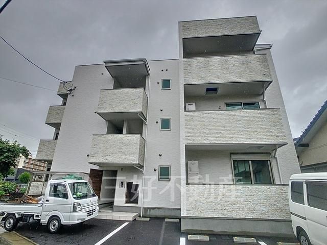 New 2LDK Apartment for Rent in Minami Ward, Fukuoka - Thumbnail 3