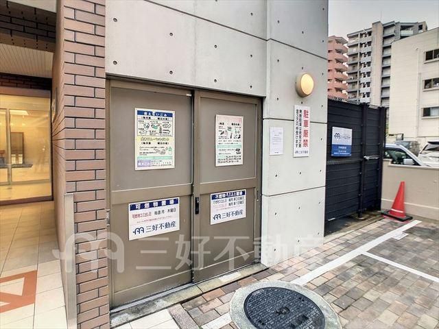 1R Apartment for Rent in Yakuin, Fukuoka City - Thumbnail 2