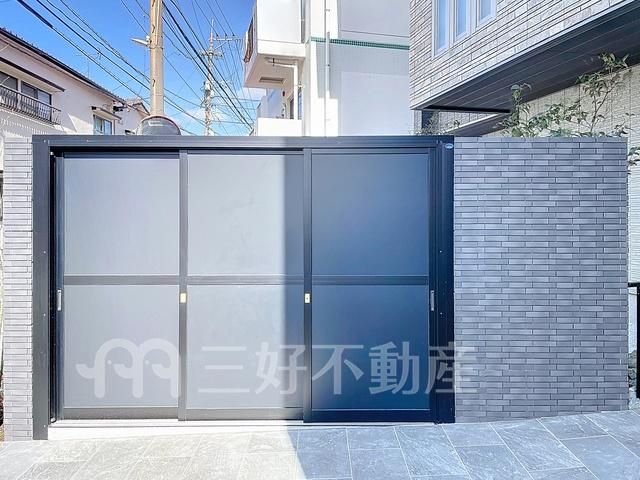 2SLDK Apartment for Rent in Hakata Ward, Fukuoka - Thumbnail 2