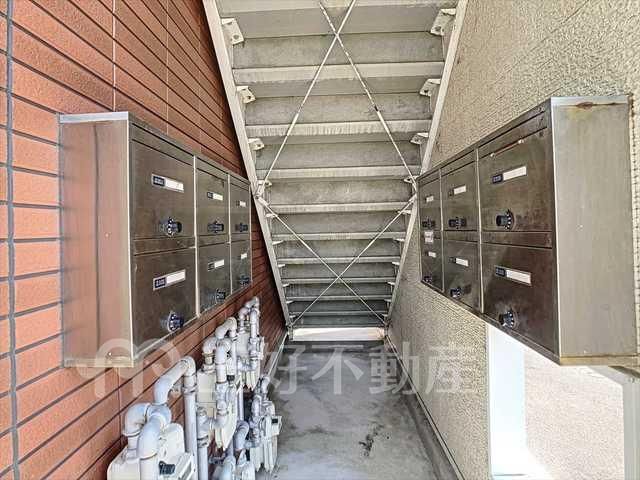 2-Story Apartment for Rent in Nishi Ward, Fukuoka City - Thumbnail 3