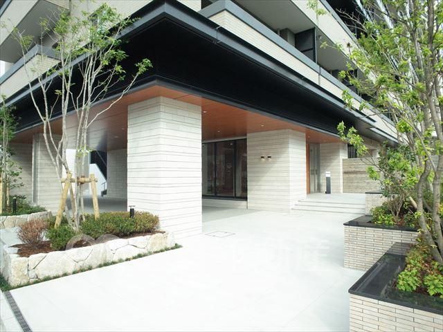 3LDK Apartment for Rent in Hakata Ward, Fukuoka - Thumbnail 2