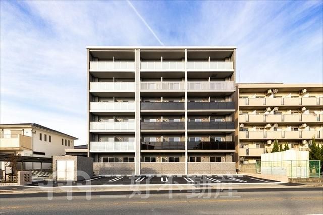 1LDK Apartment for Rent in Higashi-ku, Fukuoka City - Thumbnail 2
