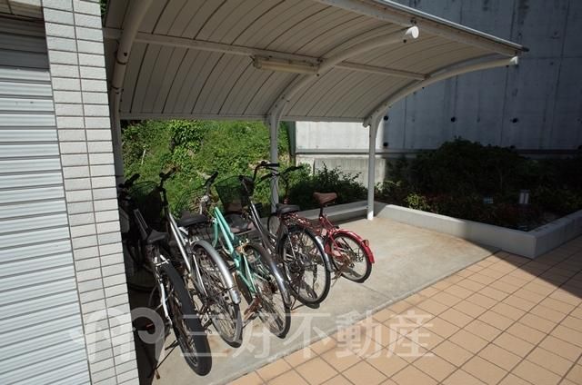 1K Apartment for Rent in Onojo, Fukuoka - Thumbnail 2