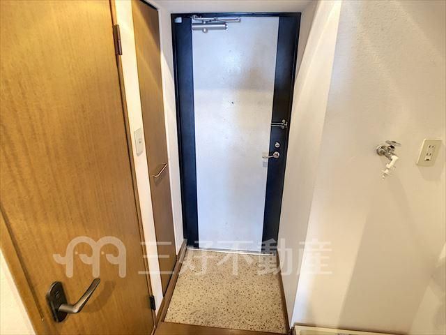1K Apartment for Rent Near Yoshizuka Station in Hakata, Fukuoka - Thumbnail 3