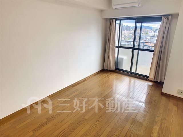 1K Apartment for Rent Near Yoshizuka Station in Hakata, Fukuoka - Thumbnail 4