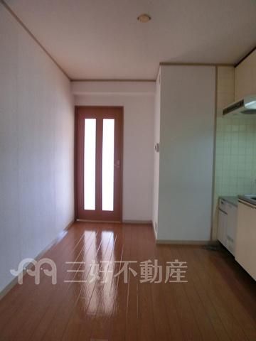 Student Apartment for Rent in Higashi Ward, Fukuoka - Thumbnail 2