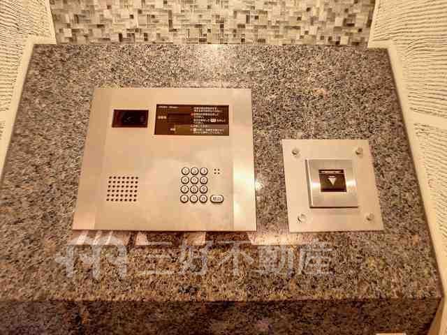 1LDK Apartment for Rent in Daimyo, Chuo Ward, Fukuoka - Thumbnail 2