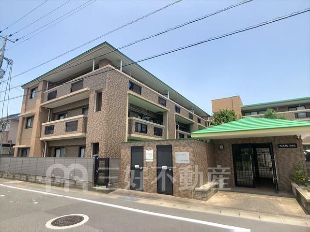 2LDK Apartment for Rent in Kasuga City, Fukuoka - Thumbnail 3