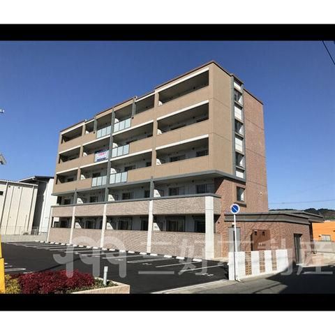 MAISONETIC ADORE Apartment near Kyudai Gakkentoshi Station - Thumbnail 2