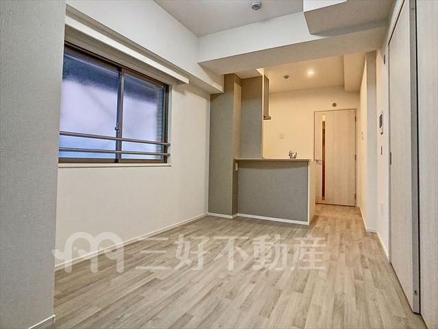 Modern 1LDK Apartment near Ropponmatsu Station, Fukuoka City - Thumbnail 3