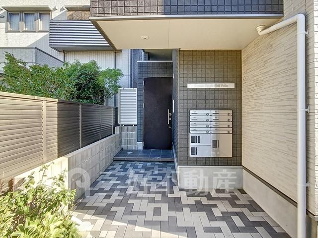 1LDK Loft Apartment for Rent in Hakozaki, Fukuoka - Thumbnail 4