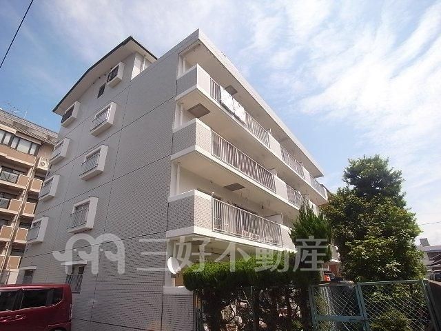 2LDK Apartment for Rent in Nishi-ku, Fukuoka City - Thumbnail 2