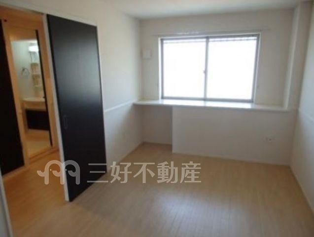 Pet-Friendly 2LDK Apartment for Rent in Koga, Fukuoka - Thumbnail 4