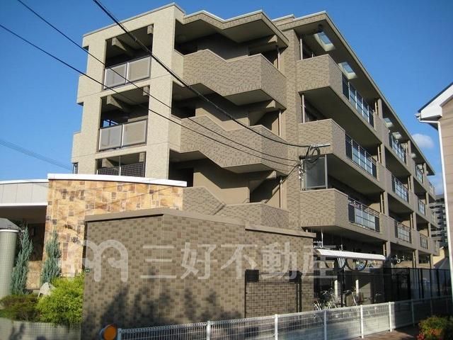 2LDK Apartment for Rent in Higashi Ward, Fukuoka - Thumbnail 3