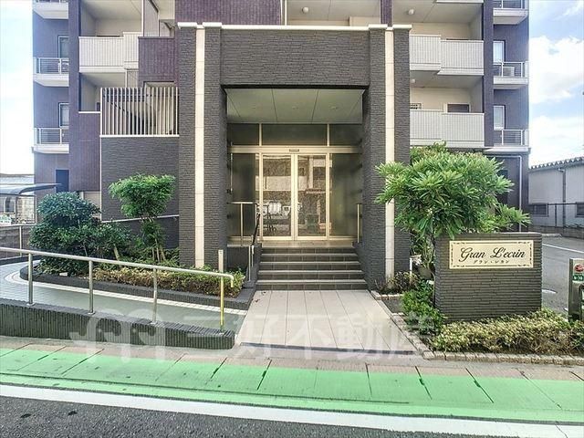 3LDK Apartment for Rent in Higashi-ku, Fukuoka - Thumbnail 2