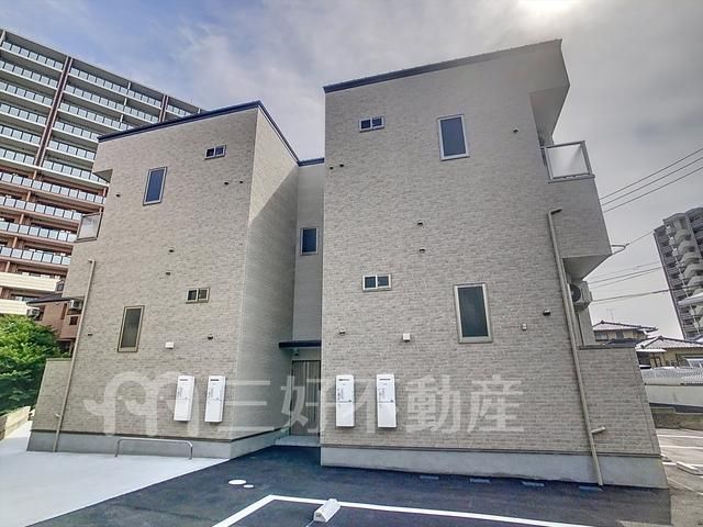 Fortuna Takeshita Ekimae Apartment in Hakata, Fukuoka - Thumbnail 4