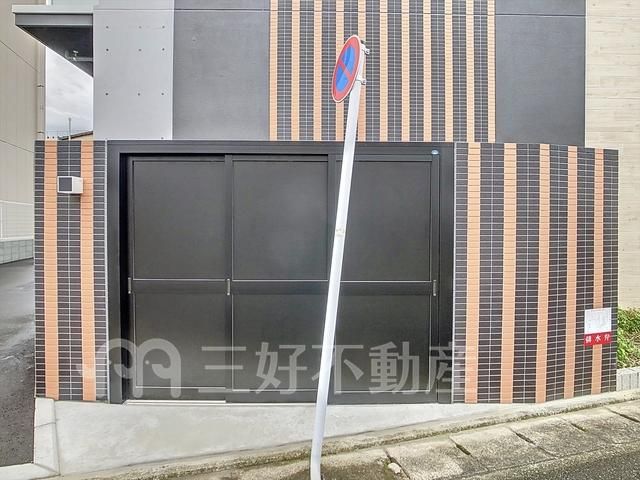 2LDK Apartment for Rent in Higashihie, Hakata Ward, Fukuoka - Thumbnail 3