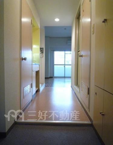 1K Apartment for Rent in Chuo-ku, Fukuoka City - Thumbnail 4