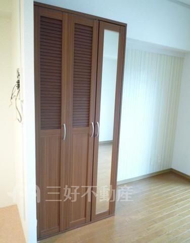 1K Apartment for Rent in Chuo-ku, Fukuoka City - Thumbnail 3