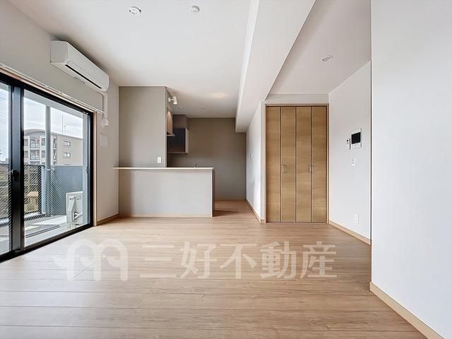 2LDK Apartment for Rent in Hakata-ku, Fukuoka - Thumbnail 4