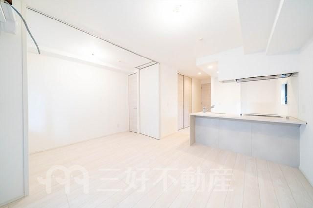 2LDK Apartment for Rent in Chuo-ku, Fukuoka - Thumbnail 2