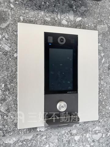 2LDK Designer Apartment for Rent near Hakozaki Station - Thumbnail 3