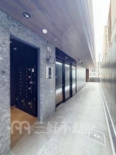 2LDK Designer Apartment for Rent near Hakozaki Station - Thumbnail 2