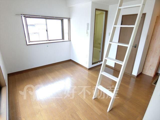 1R Apartment for Rent in Hakata Ward, Fukuoka City - Thumbnail 2