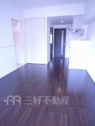 1LDK Apartment for Rent in Hakata-ku, Fukuoka - Thumbnail 3