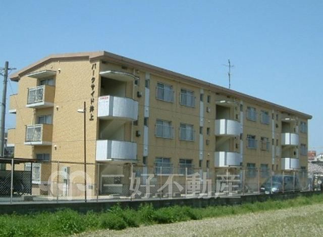 3LDK Apartment for Rent in Kasuga City, Fukuoka - Thumbnail 2