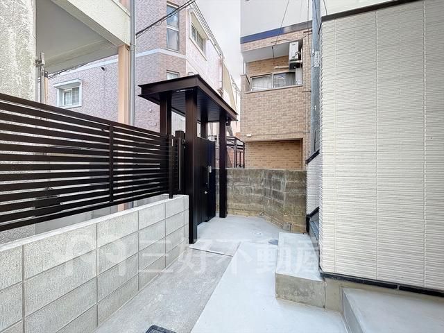 1LDK Designer Apartment in Minami-ku, Fukuoka - Thumbnail 2