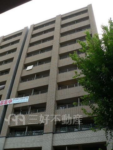 1K Apartment for Rent in Chuo Ward, Fukuoka - Thumbnail 4