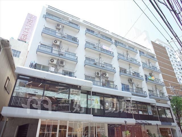 1K Apartment for Rent in Chuo Ward, Fukuoka - Thumbnail 2