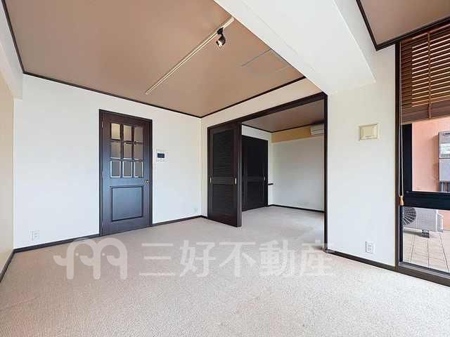 Rental 1LDK Apartment in Chuo-ku, Fukuoka City - Image 1
