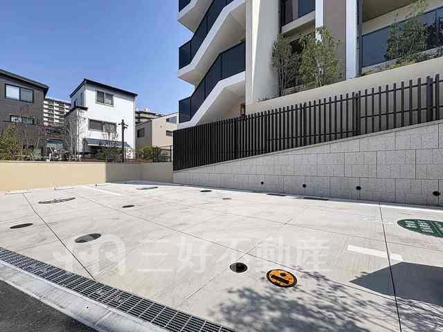 3LDK Apartment for Rent in Fukuoka Chuo Ward - Thumbnail 4