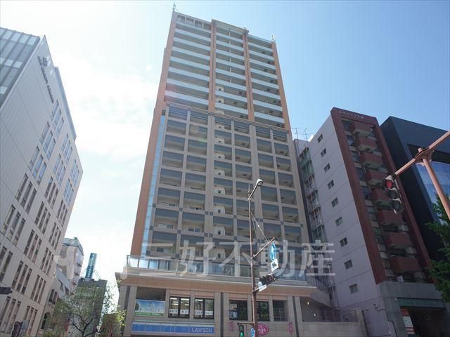 2LDK Apartment for Rent Near Yakuin-Odori Station, Fukuoka - Thumbnail 3