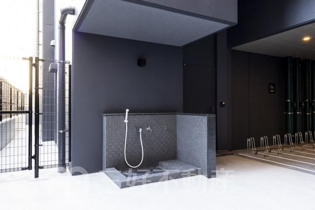 Modern 2LDK Apartment near Gion Station, Hakata Ward - Thumbnail 2