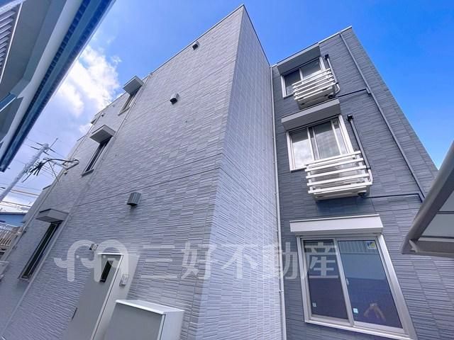 3LDK Apartment for Rent in Hakata-ku, Fukuoka - Thumbnail 2