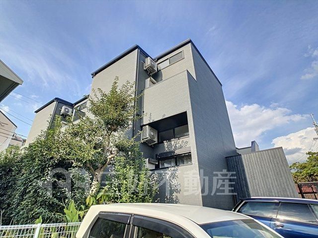 1R Designer Apartment for Rent in Kashii, Fukuoka - Thumbnail 3