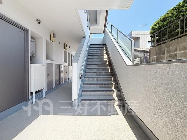 Renovated 3LDK Apartment in Fukuoka Higashi Ward Near Two Stations - Thumbnail 3